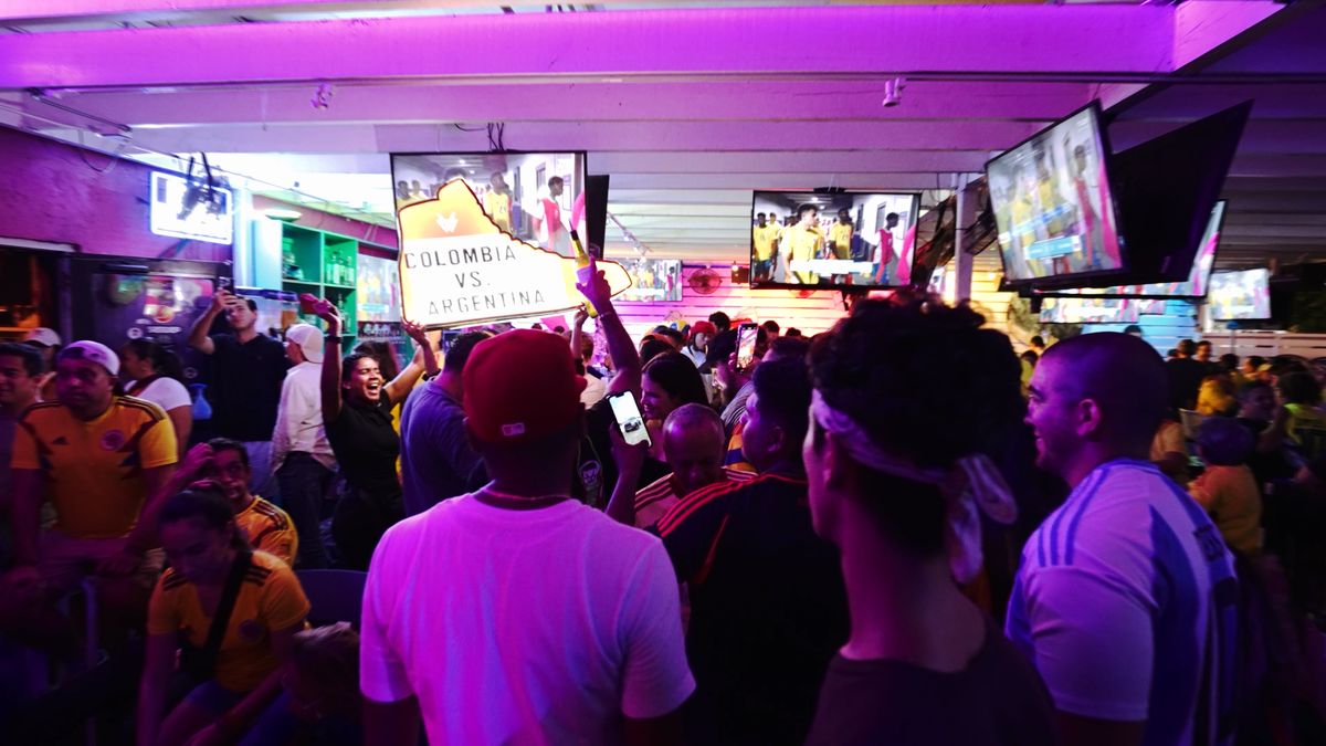 Colombia vs Argentina soccer watch party crowd at Grails Miami