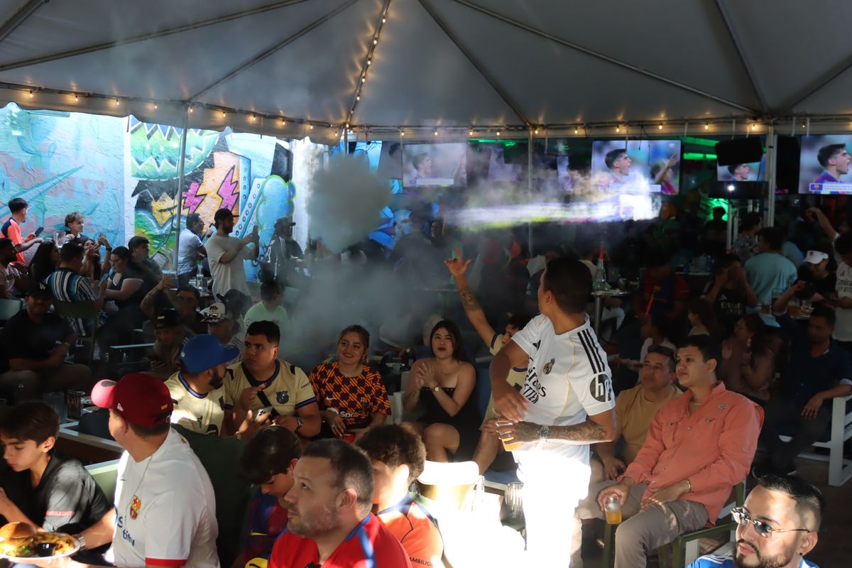 El Clasico watch party with Real Madrid and Barcelona fans at Grails Miami